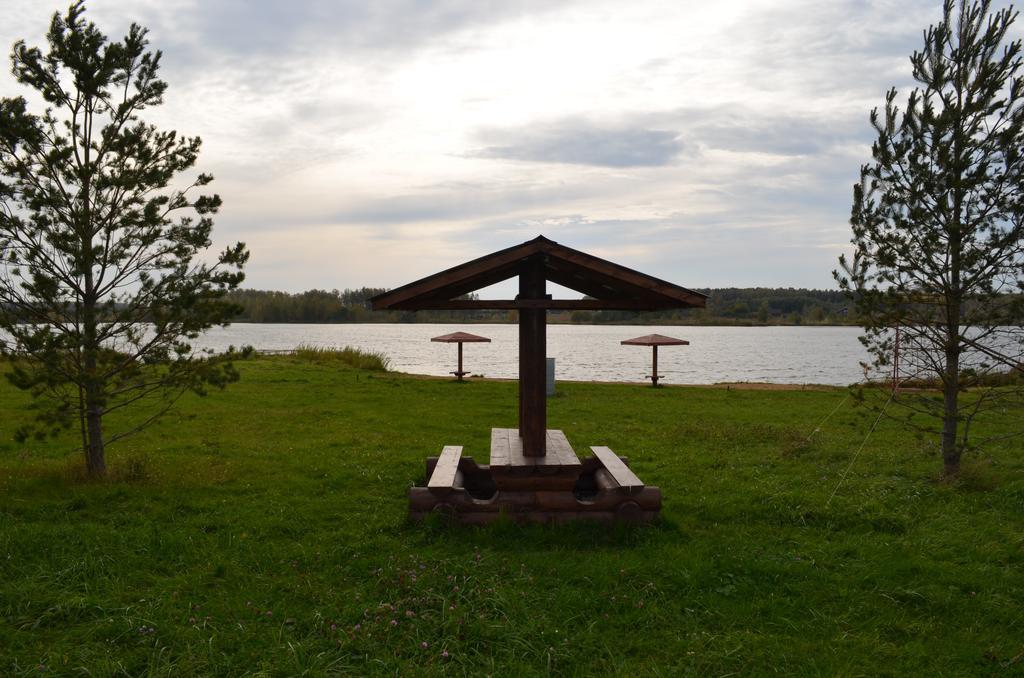 Baza Otdykha Osetrovo Hotel Burakovo  Bagian luar foto